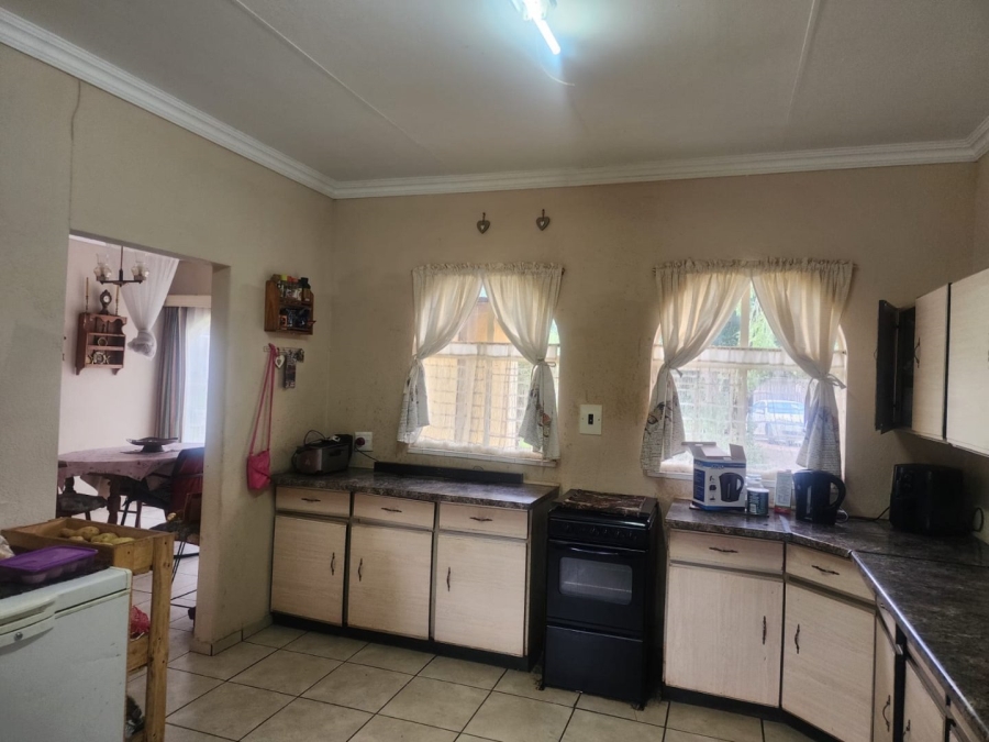 3 Bedroom Property for Sale in La Hoff North West